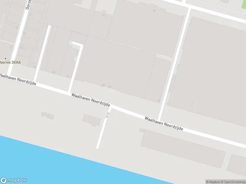 Ambulance met grote spoed naar de Waalhaven N.z. in Rotterdam