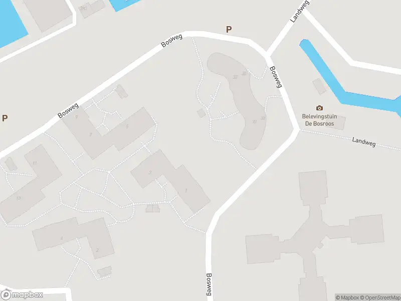 Ambulance met grote spoed naar de Bosweg in Monster