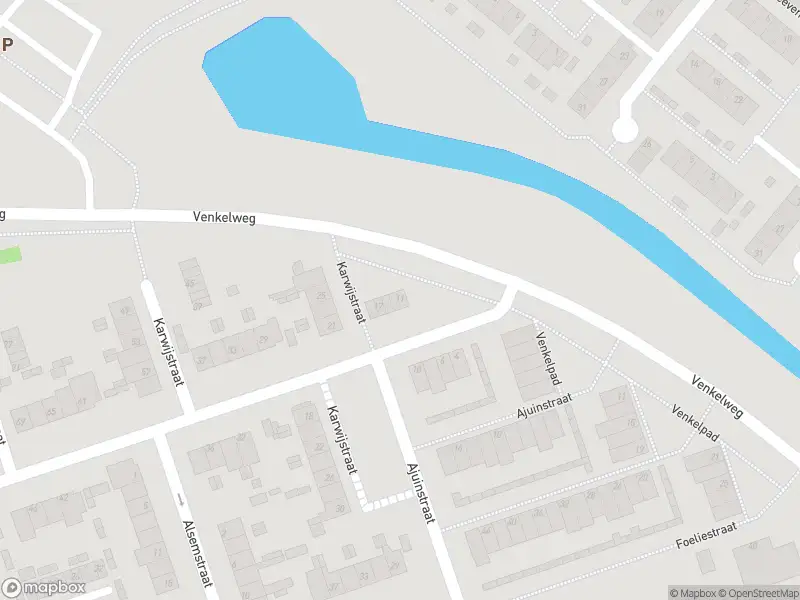 Ambulance met grote spoed naar de Karwijstraat in Hoogvliet Rotterdam