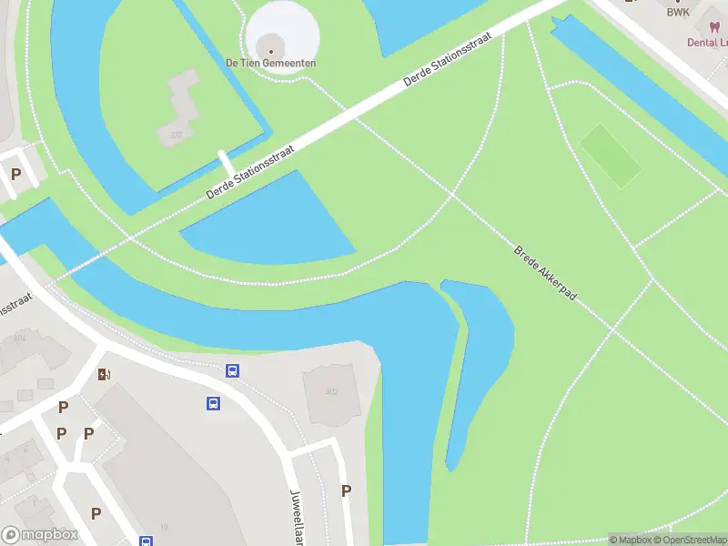 Ambulance met grote spoed naar de Juweellaan in Zoetermeer