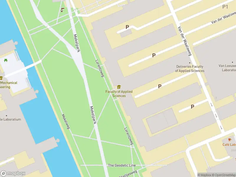 Brandweer met gepaste spoed naar de Lorentzweg in Delft