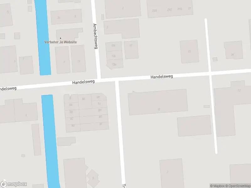 Ambulance met grote spoed naar de Handelsweg in Andijk