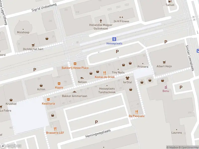 Ambulance met gepaste spoed naar de Hesseplaats in Rotterdam