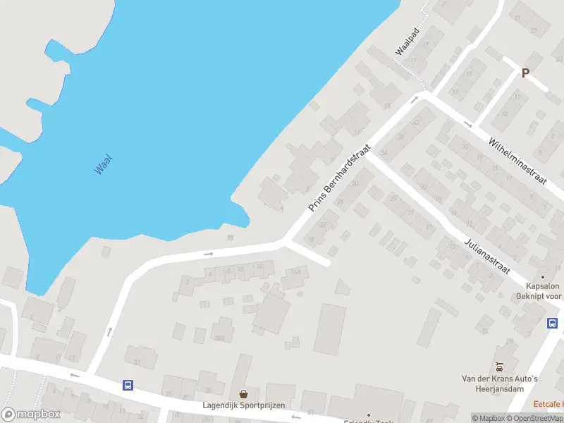 Ambulance met grote spoed naar de Prins Bernhardstraat in Heerjansdam