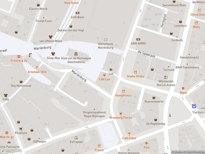 Politie naar de Mariënburg in Nijmegen vanwege steekincident