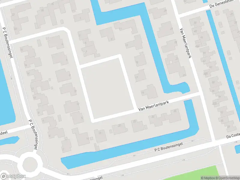 Ambulance met grote spoed naar de P C Boutenssingel in Capelle aan den IJssel