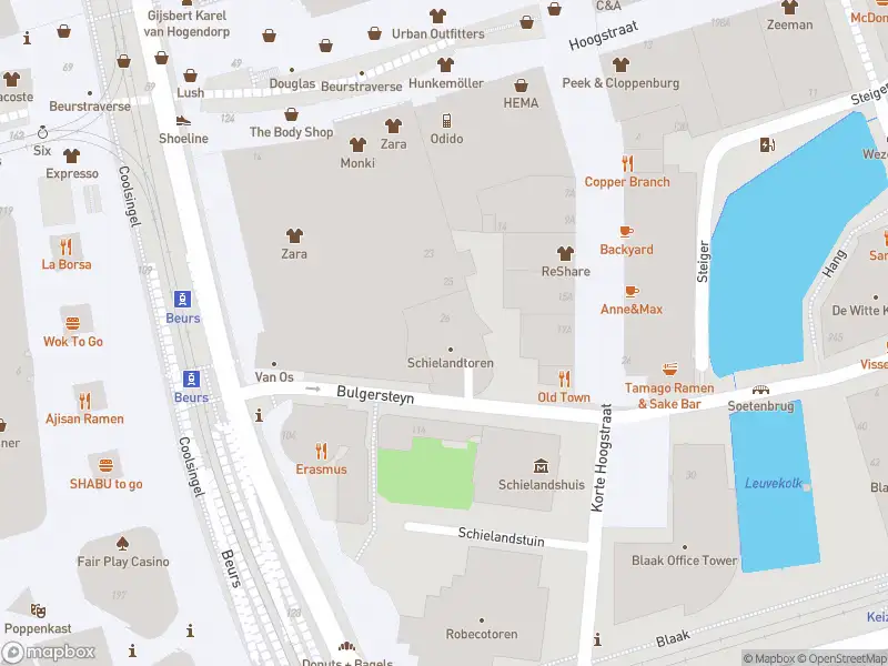 Ambulance met gepaste spoed naar de Bulgersteyn in Rotterdam