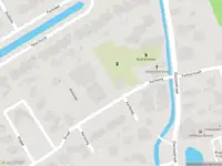 Ambulance met gepaste spoed naar de Kerkweg in Abbekerk