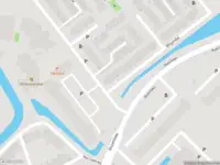 Ambulance met grote spoed naar de Wilgendal in Maassluis