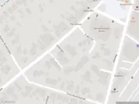 Ambulance met grote spoed naar de In den Hof in Reuver