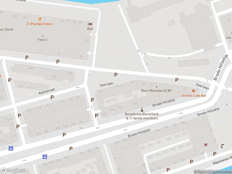 Ambulance met gepaste spoed naar de Atjehstraat in Rotterdam