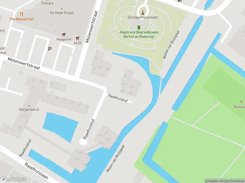 Ambulance met grote spoed naar de Raadhuishof in Berkel en Rodenrijs