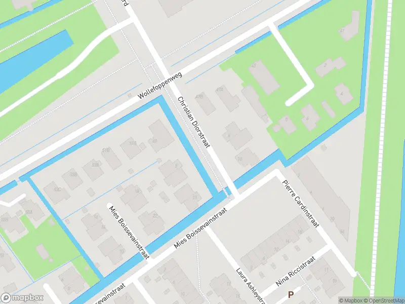 Ambulance met grote spoed naar de Christian Diorstraat in Rotterdam