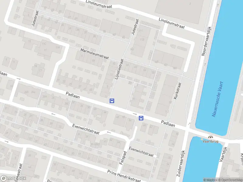 Ambulance met grote spoed naar de Lijnoliestraat in Krommenie