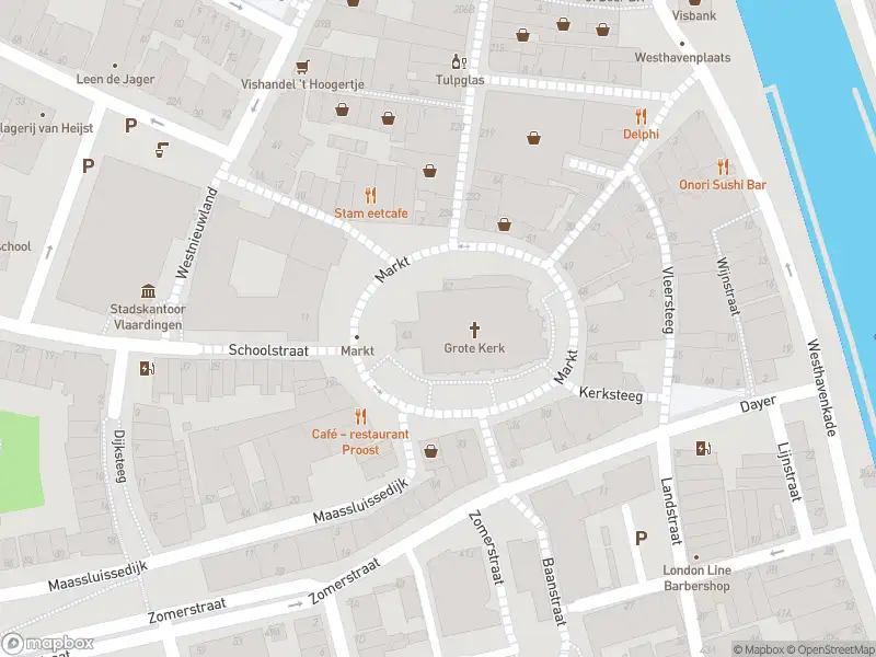 Ambulance met grote spoed naar de Markt in Vlaardingen