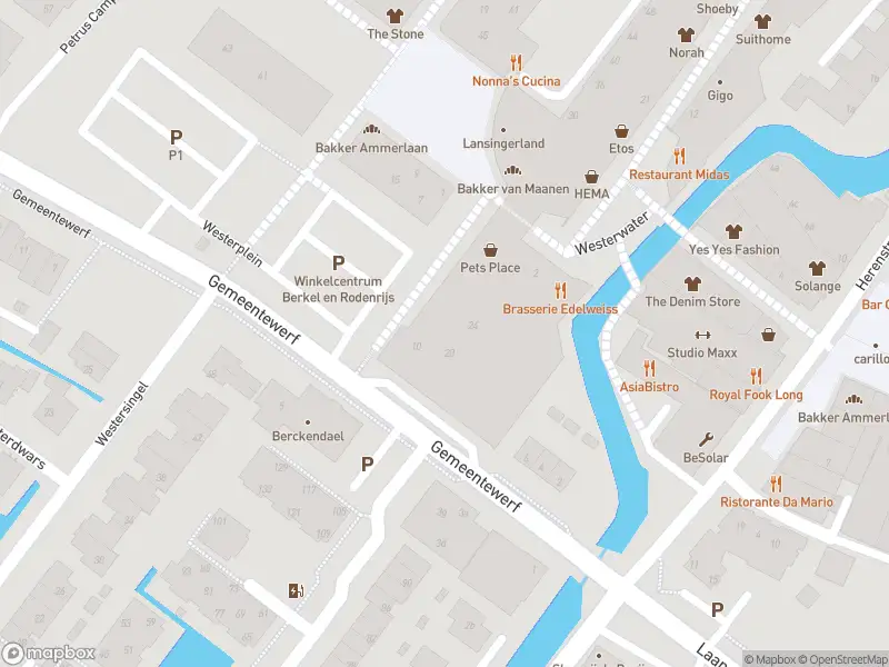 Ambulance met grote spoed naar de Westerplein in Berkel en Rodenrijs