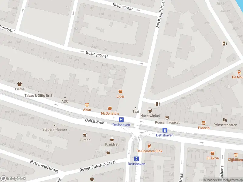 Ambulance met gepaste spoed naar de Jan Kruijffstraat in Rotterdam