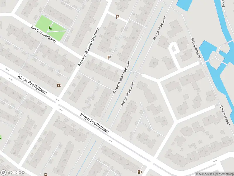 Ambulance met grote spoed naar de Boerhaaveplein in Oegstgeest