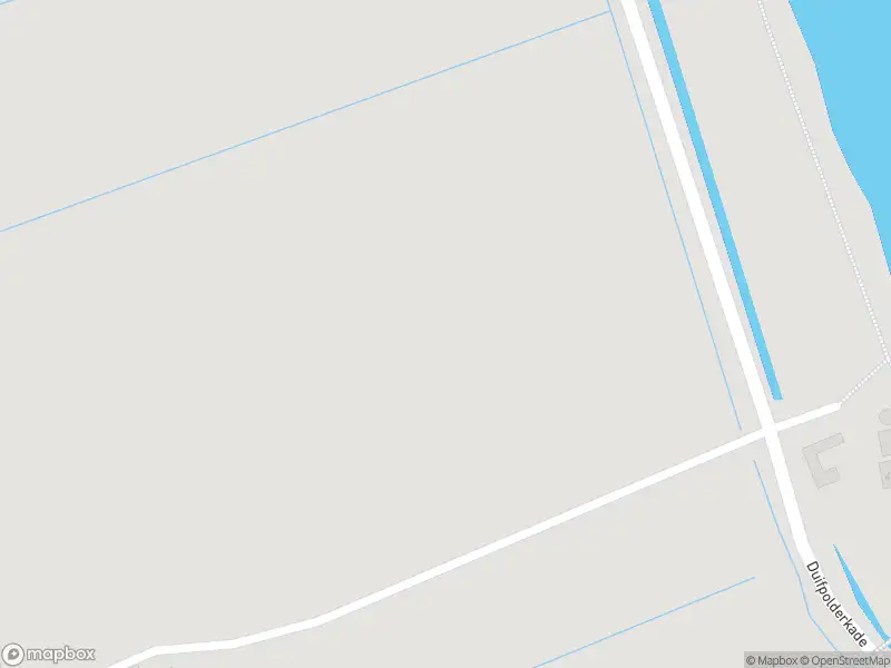 Ambulance met grote spoed naar de Duifpolder in Maasland