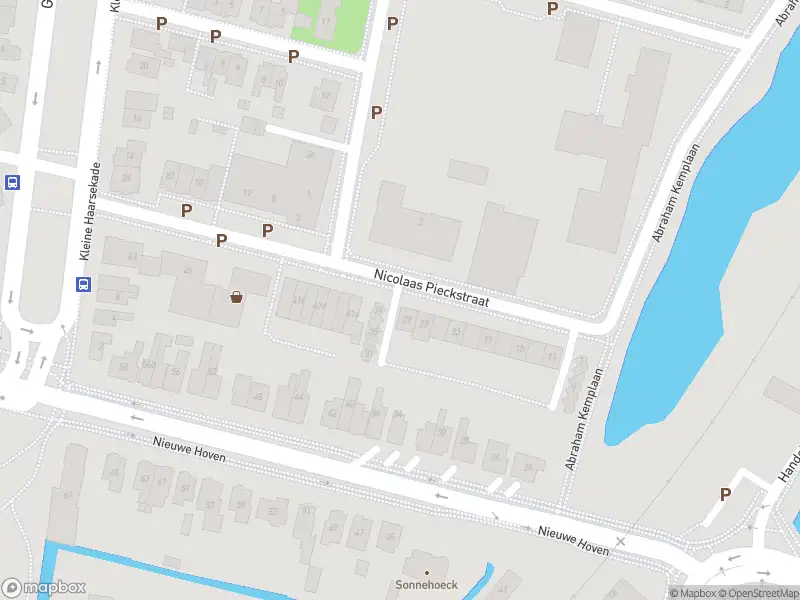 Ambulance met gepaste spoed naar de Nicolaas Pieckstraat in Gorinchem