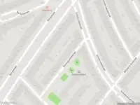 Ambulance met grote spoed naar de Koningsveldestraat in Rotterdam