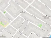 Brandweer met gepaste spoed naar de Stationsweg in Alkmaar