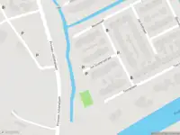 Ambulance met grote spoed naar de Jan Sluytersstraat in Maassluis