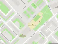 Ambulance met grote spoed naar de Van 't Hofflaan in Amsterdam