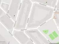 Ambulance met gepaste spoed naar de Snoekstraat in Rotterdam