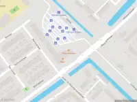 Ambulance met grote spoed naar de Cort van der Lindenplein in Uithoorn