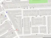 Brandweer met grote spoed naar de Kasteelstraat in Vlissingen vanwege voertuigbrand