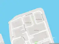 Brandweer met gepaste spoed naar de Moermanskkade in Amsterdam vanwege een liftopsluiting