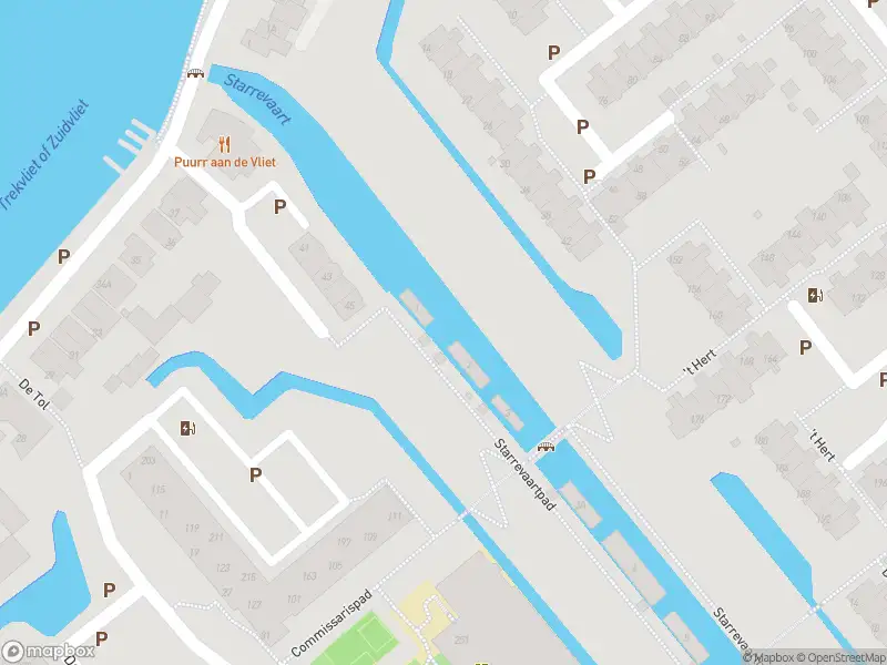 Ambulance met grote spoed naar de Starrevaartpad in Leidschendam