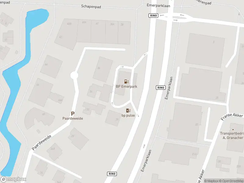 Politie met grote spoed naar de Emerparklaan in Breda vanwege letsel