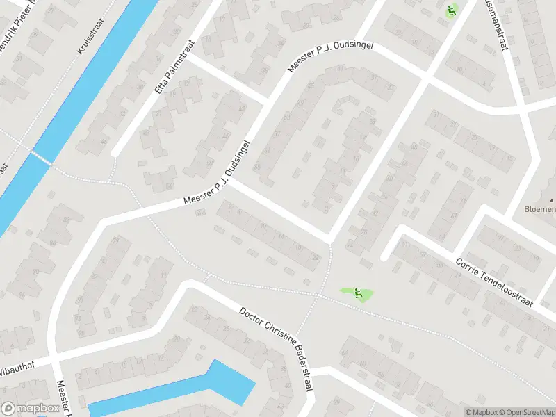 Brandweer met gepaste spoed naar de Rosa Luxemburgstraat in Arnhem vanwege stormschade