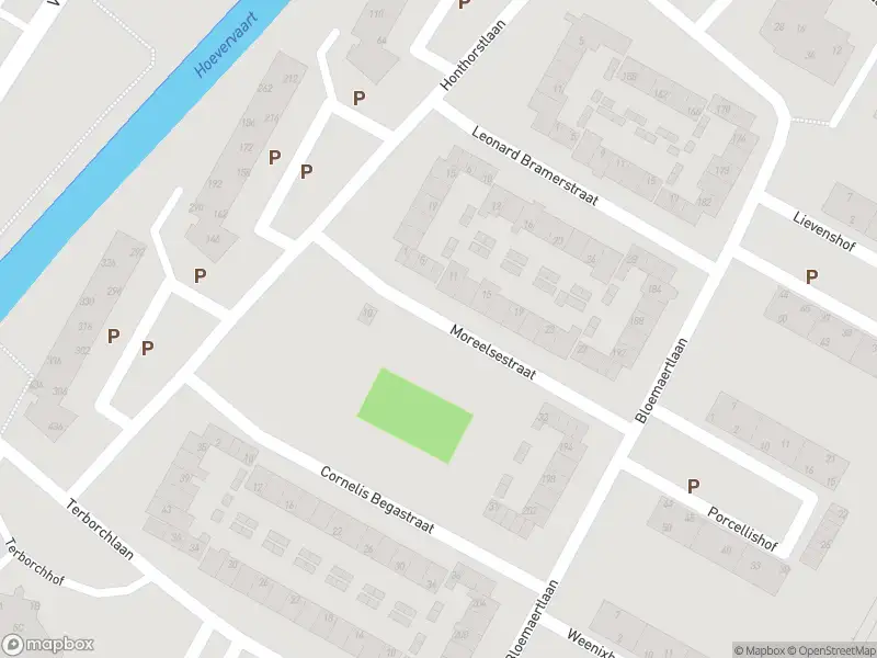 Brandweer met gepaste spoed naar de Moreelsestraat in Alkmaar vanwege stormschade