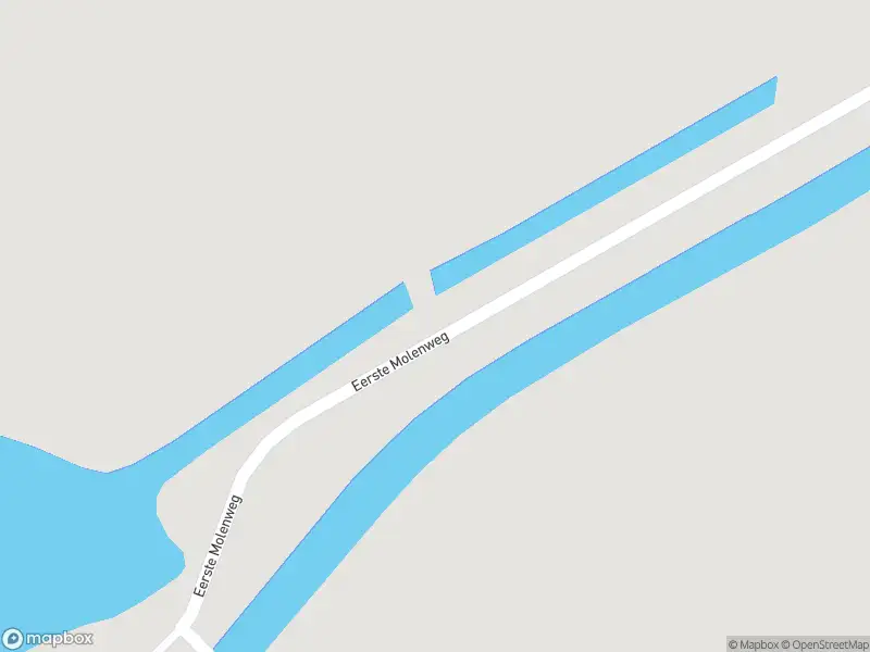 Brandweer met gepaste spoed naar de Poldersdijk in Hoeven vanwege stormschade