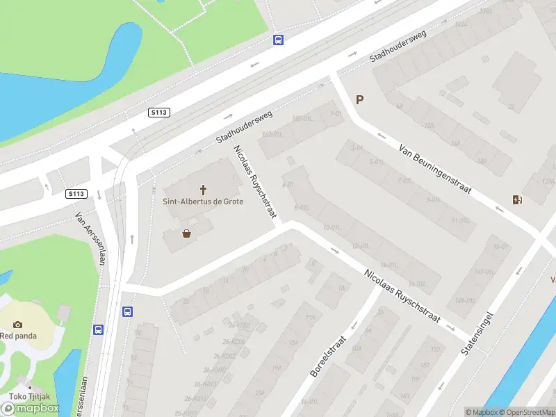 Ambulance met grote spoed naar de Nicolaas Ruyschstraat in Rotterdam