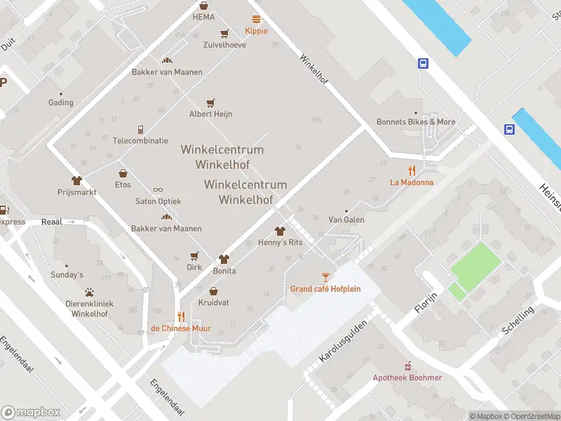 Brandweer met gepaste spoed naar de Winkelhof in Leiderdorp vanwege stormschade