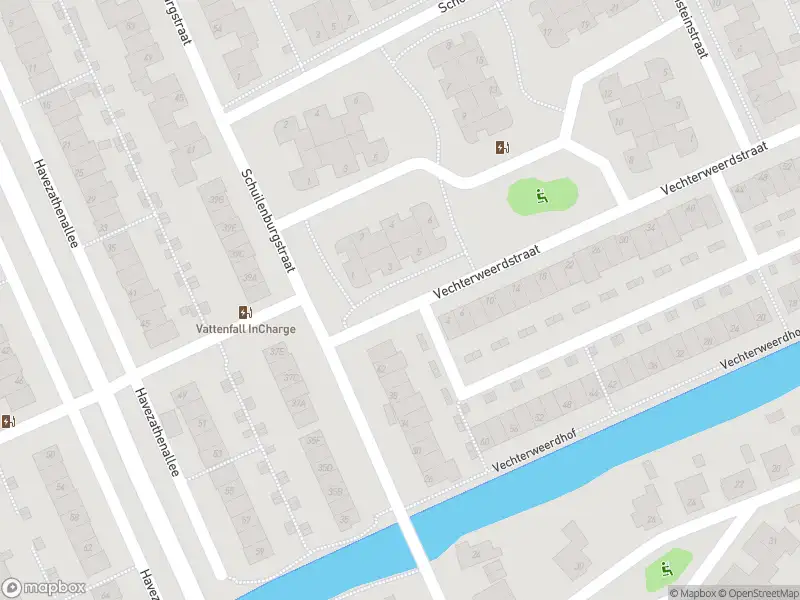 Brandweer met gepaste spoed naar de Vechterweerdstraat in Zwolle vanwege stormschade