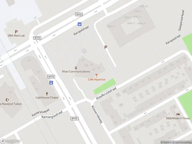 Ambulance met grote spoed naar de Klieverink in Amsterdam