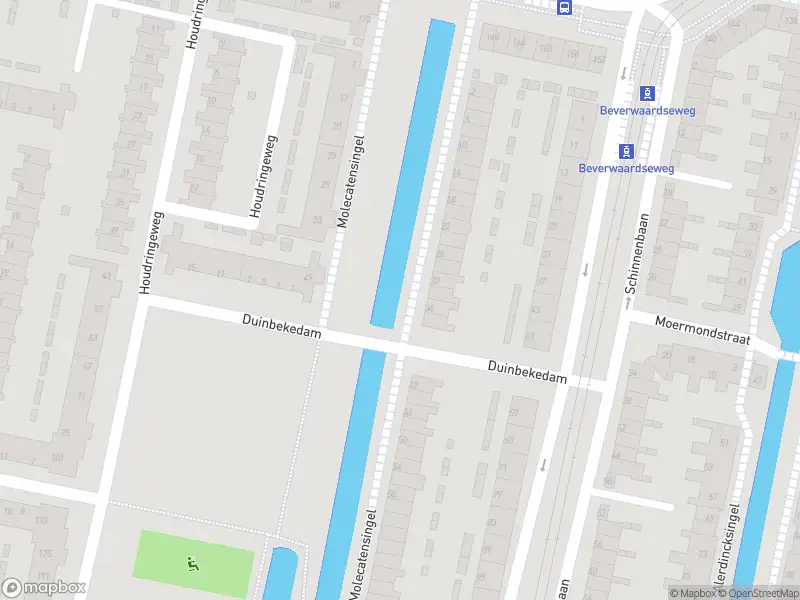 Ambulance met grote spoed naar de Molecatensingel in Rotterdam