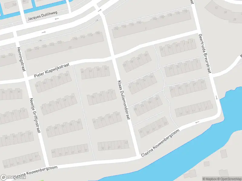 Ambulance met grote spoed naar de Klaas Dullemondstraat in Rotterdam