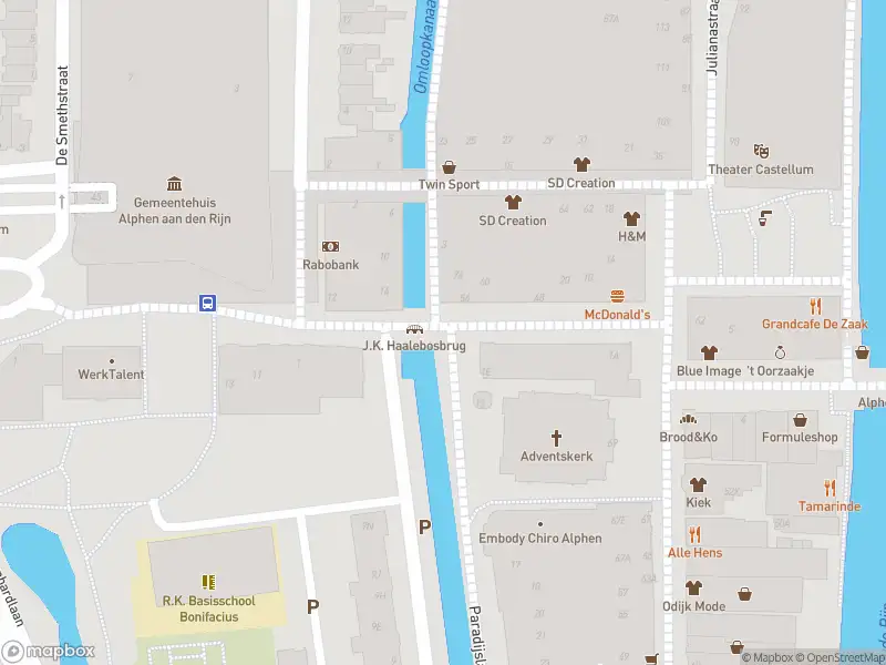 Ambulance met grote spoed naar de Castellumstraat in Alphen aan den Rijn