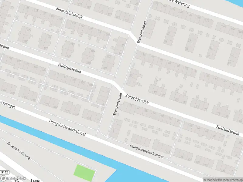 Ambulance met grote spoed naar de Westzijdsepad in Hoogvliet Rotterdam