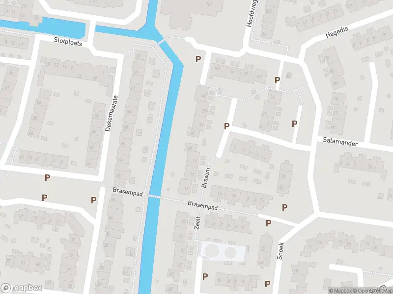 Brandweer met gepaste spoed naar de Eeshof in Huizen vanwege stankoverlast