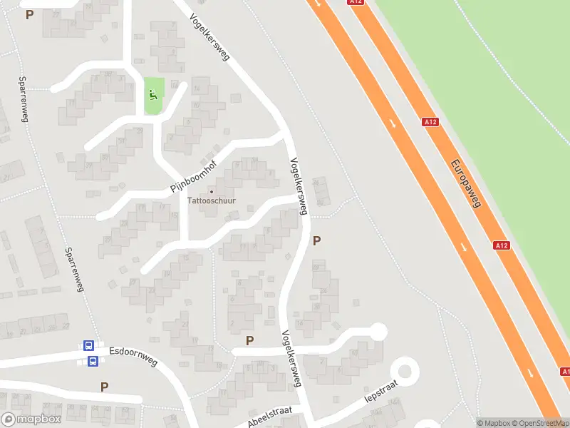 Brandweer met grote spoed naar de Purperregenstraat in Arnhem vanwege reanimatie