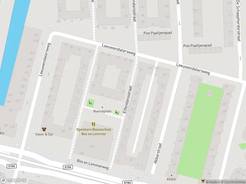 Brandweer met gepaste spoed naar de Elfendansstraat in Amsterdam vanwege een liftopsluiting