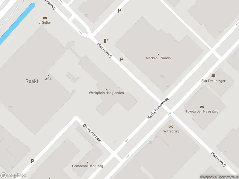 Ambulance met grote spoed naar de Platinaweg in 's-Gravenhage