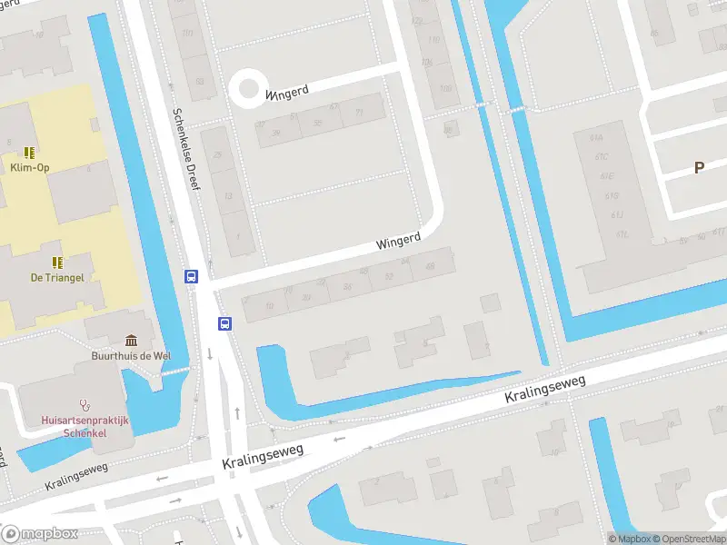 Ambulance met grote spoed naar de Wingerd in Capelle aan den IJssel